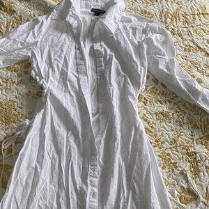 Elegant White Button-Down Women’s Dress